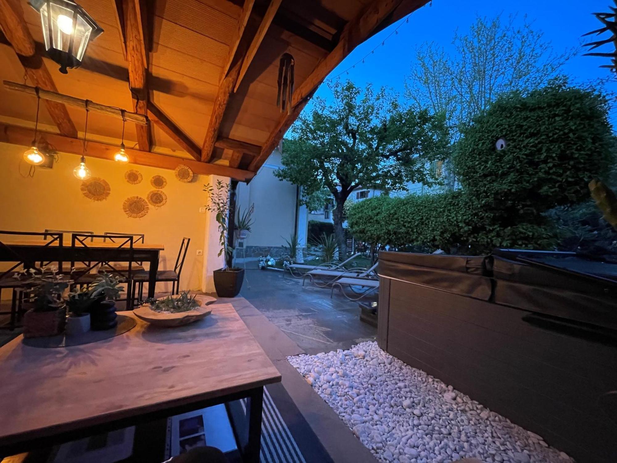 Villa Noa Jacuzzi & Sauna Izola Kültér fotó